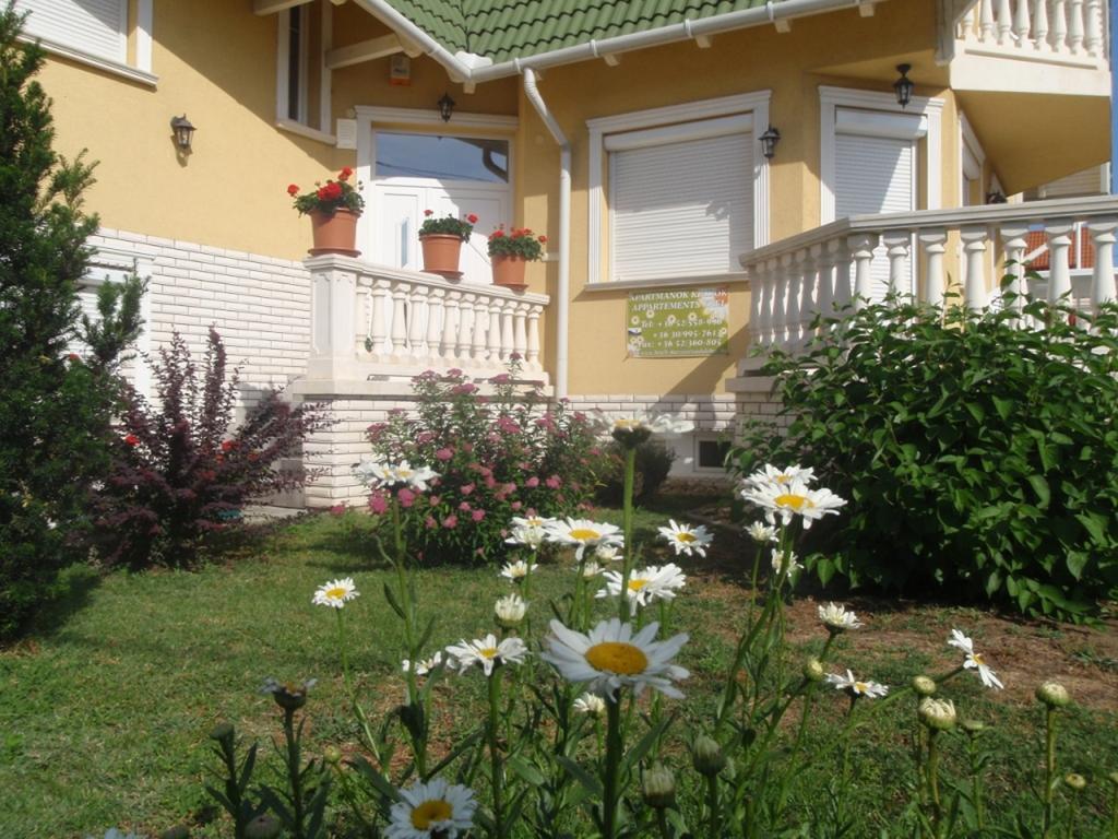 Margareta Apartmanhaz Apartment Hajduszoboszlo Exterior photo